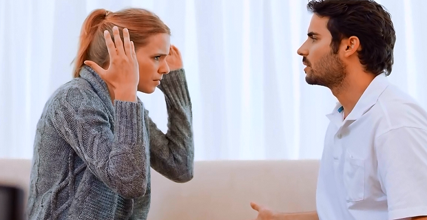 En este momento estás viendo ¿Intentas Recuperar a Tu Ex Desesperadamente? Detente y Haz esto