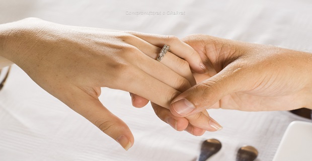 Lee más sobre el artículo 7 Preguntas Para Hacerle a Tu Pareja Antes De Comprometerse o Casarse
