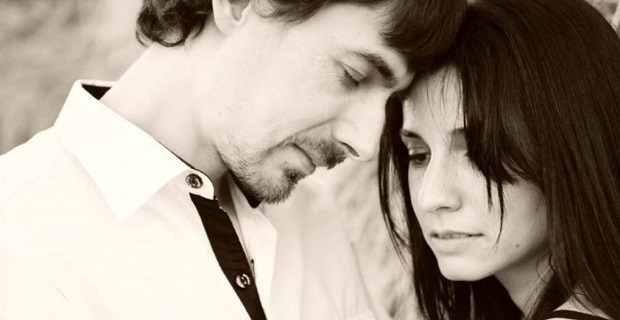En este momento estás viendo 8 Señales Reveladoras De Que Tu Pareja Se Está Alejando (y Qué Hacer)