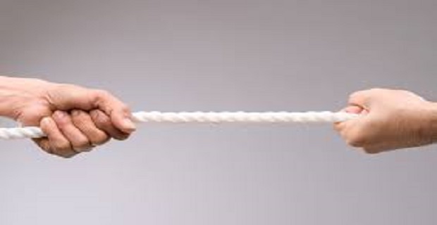 Lee más sobre el artículo Una Perspectiva Sobre POR QUÉ No Puedes Dejar Ir a Tu Ex